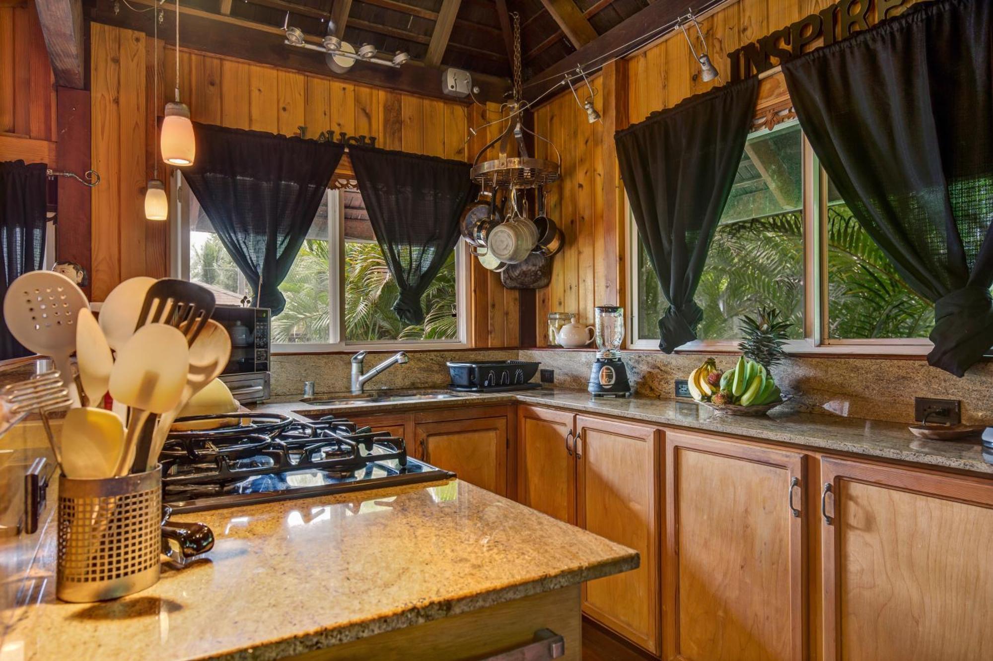 The Bali House And Cottage At Kehena Beach Hawaii Quarto foto
